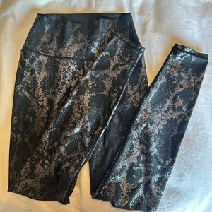 Carbon38 leggings